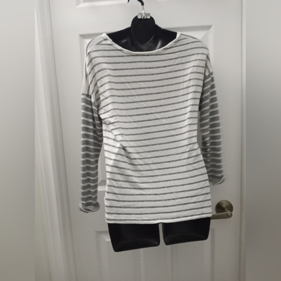 🕊SMART SET top🕊 - Picture 2 of 4